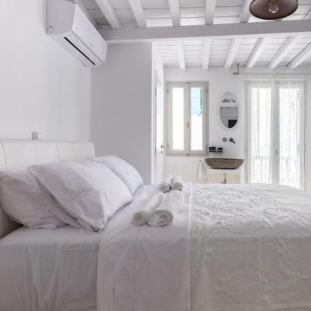 Aniko Suites Chora Mykonos Town Exterior photo